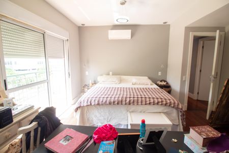 Apartamento à venda com 205m², 4 quartos e 5 vagasSuíte 4