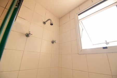 Apartamento à venda com 205m², 4 quartos e 5 vagasBanheiro da Suíte 2
