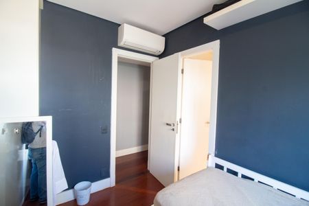 Apartamento à venda com 205m², 4 quartos e 5 vagasSuíte 1