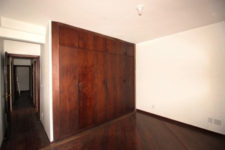 Apartamento para alugar com 140m², 4 quartos e 2 vagasQuarto 2