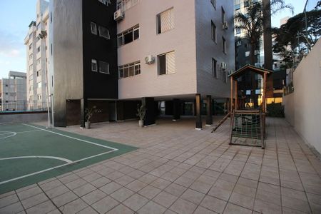 Apartamento para alugar com 140m², 4 quartos e 2 vagasÁrea comum