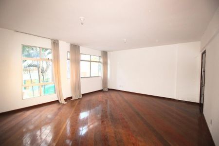 Apartamento para alugar com 140m², 4 quartos e 2 vagasSala