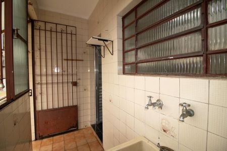 Casa para alugar com 150m², 2 quartos e 1 vaga Casa para alugar com 150m², 2 quartos e 1 vagaÁrea de Serviço