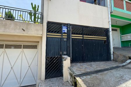 Casa para alugar com 90m², 2 quartos e sem vagaFachada