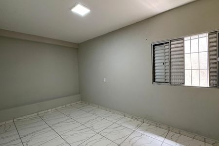 Casa para alugar com 90m², 2 quartos e sem vagaQuarto 2