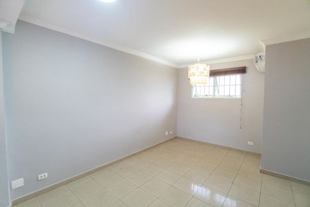 Casa de condomínio para alugar com 167m², 3 quartos e 3 vagas Casa de condomínio para alugar com 167m², 3 quartos e 3 vagasSala