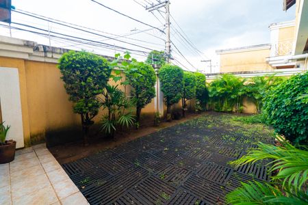 Casa de condomínio para alugar com 167m², 3 quartos e 3 vagas Casa de condomínio para alugar com 167m², 3 quartos e 3 vagasÁrea comum