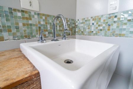 Casa de condomínio para alugar com 167m², 3 quartos e 3 vagas Casa de condomínio para alugar com 167m², 3 quartos e 3 vagasBanheiro Detalhe