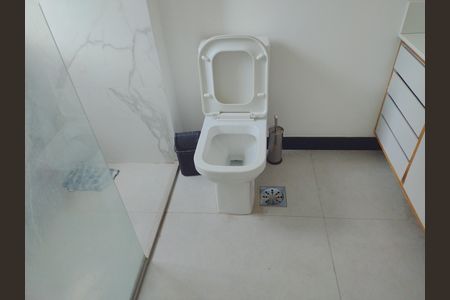 Studio para alugar com 35m², 1 quarto e sem vaga Studio para alugar com 35m², 1 quarto e sem vagaBanheiro