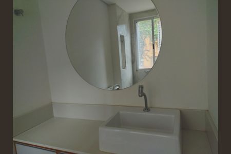 Studio para alugar com 35m², 1 quarto e sem vaga Studio para alugar com 35m², 1 quarto e sem vagaBanheiro