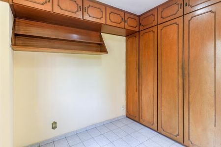 Apartamento à venda com 70m², 2 quartos e 2 vagasQuarto 2