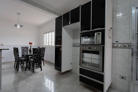 Casa à venda com 120m², 3 quartos e 2 vagasCozinha