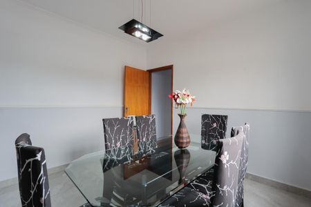 Casa à venda com 120m², 3 quartos e 2 vagasCopa