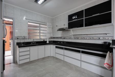 Casa à venda com 120m², 3 quartos e 2 vagasCozinha