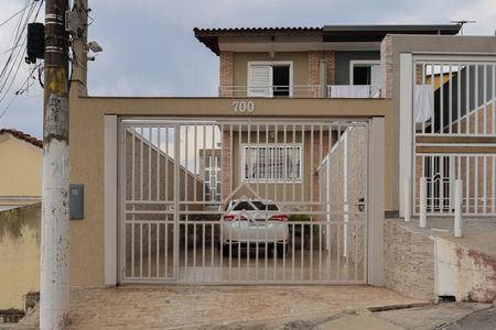 Casa à venda com 120m², 3 quartos e 2 vagasFachada