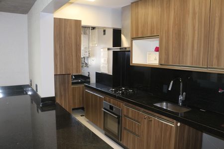 Apartamento à venda com 90m², 2 quartos e 2 vagasCozinha