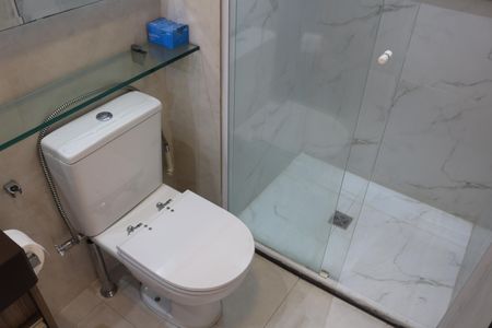 Apartamento à venda com 90m², 2 quartos e 2 vagasBanheiro da Suíte 1