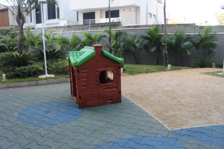 Apartamento à venda com 90m², 2 quartos e 2 vagasÁrea comum - Playground