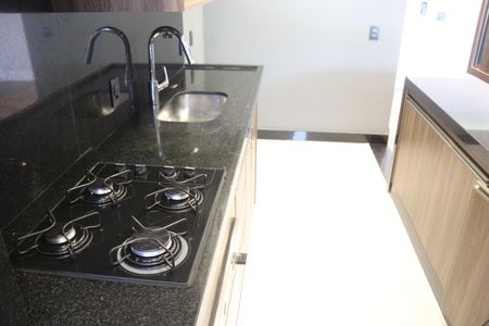 Apartamento à venda com 90m², 2 quartos e 2 vagasCozinha