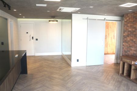 Apartamento à venda com 90m², 2 quartos e 2 vagasSala