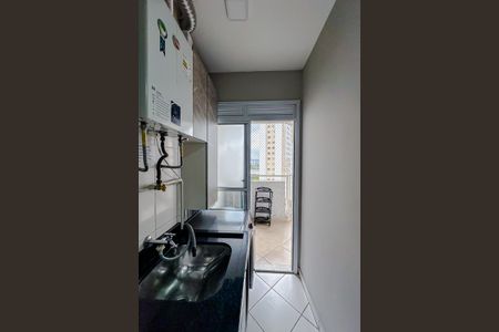 Apartamento à venda com 65m², 3 quartos e 1 vagaÁrea de Serviço
