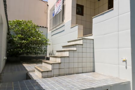 Casa à venda com 405m², 3 quartos e 2 vagas Casa à venda com 405m², 3 quartos e 2 vagasEntrada