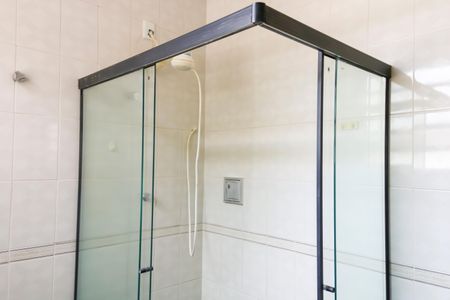 Casa à venda com 405m², 3 quartos e 2 vagas Casa à venda com 405m², 3 quartos e 2 vagasBanheiro do Quarto suite - 2º Pavimento