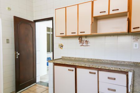 Casa à venda com 405m², 3 quartos e 2 vagas Casa à venda com 405m², 3 quartos e 2 vagasCozinha