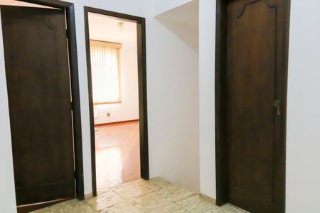 Casa à venda com 405m², 3 quartos e 2 vagas Casa à venda com 405m², 3 quartos e 2 vagasSala - 2º Pavimento