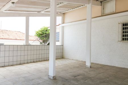 Casa à venda com 405m², 3 quartos e 2 vagas Casa à venda com 405m², 3 quartos e 2 vagasTerraço