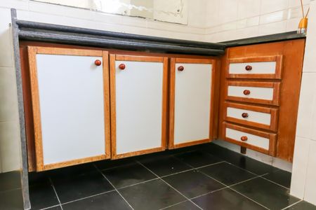 Casa à venda com 405m², 3 quartos e 2 vagas Casa à venda com 405m², 3 quartos e 2 vagasBanheiro do Quarto suite - 2º Pavimento