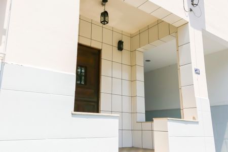 Casa à venda com 405m², 3 quartos e 2 vagas Casa à venda com 405m², 3 quartos e 2 vagasEntrada