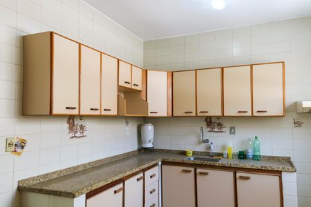 Casa à venda com 405m², 3 quartos e 2 vagas Casa à venda com 405m², 3 quartos e 2 vagasCozinha