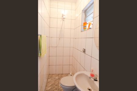 Casa à venda com 178m², 3 quartos e 2 vagas Casa à venda com 178m², 3 quartos e 2 vagasBanheiro