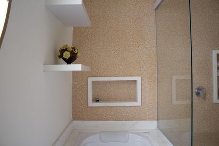 Apartamento à venda com 267m², 3 quartos e 2 vagasBanheiro da Suíte 2