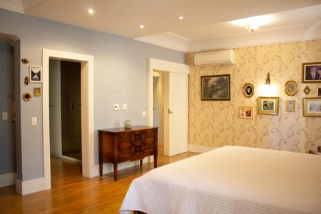 Apartamento à venda com 267m², 3 quartos e 2 vagasSuíte 2