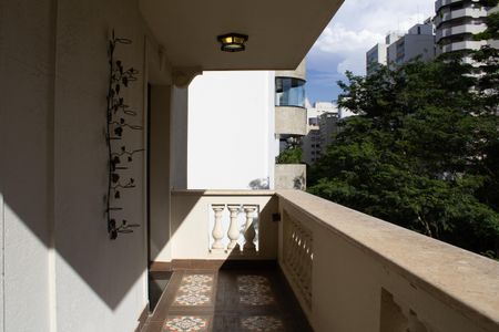 Apartamento à venda com 267m², 3 quartos e 2 vagasVaranda