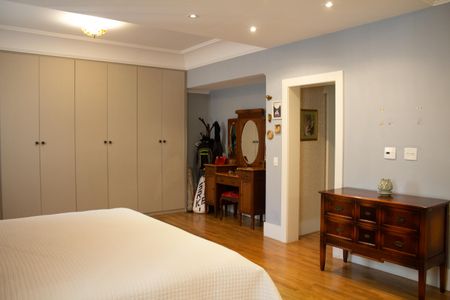 Apartamento à venda com 267m², 3 quartos e 2 vagasSuíte 2