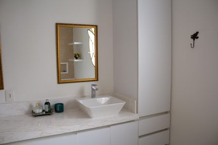 Apartamento à venda com 267m², 3 quartos e 2 vagasBanheiro da Suíte 2