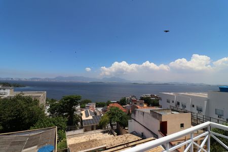 Casa à venda com 450m², 3 quartos e 3 vagasTerraço