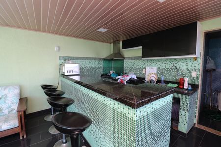 Casa à venda com 450m², 3 quartos e 3 vagasTerraço