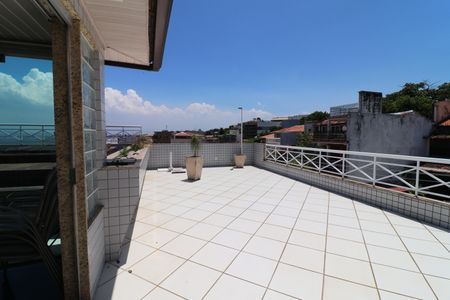 Casa à venda com 450m², 3 quartos e 3 vagasTerraço