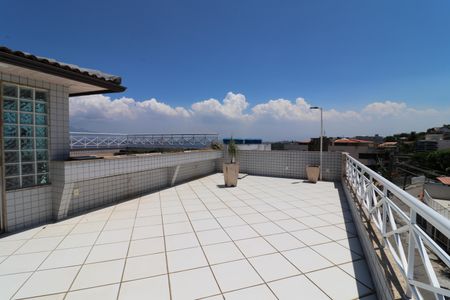 Casa à venda com 450m², 3 quartos e 3 vagasTerraço