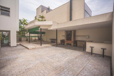 Apartamento à venda com 137m², 3 quartos e 2 vagas Apartamento à venda com 137m², 3 quartos e 2 vagasÁrea comum - Churrasqueira