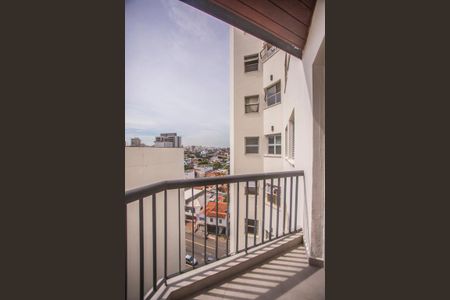 Apartamento à venda com 137m², 3 quartos e 2 vagas Apartamento à venda com 137m², 3 quartos e 2 vagasVaranda