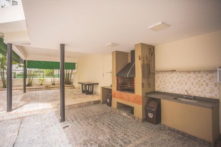 Apartamento à venda com 137m², 3 quartos e 2 vagas Apartamento à venda com 137m², 3 quartos e 2 vagasÁrea comum - Churrasqueira