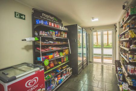 Apartamento à venda com 137m², 3 quartos e 2 vagas Apartamento à venda com 137m², 3 quartos e 2 vagasÁrea comum - Mini Mercado