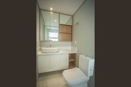 Apartamento à venda com 137m², 3 quartos e 2 vagas Apartamento à venda com 137m², 3 quartos e 2 vagasBanheiro Suíte