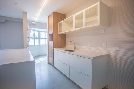 Apartamento à venda com 137m², 3 quartos e 2 vagas Apartamento à venda com 137m², 3 quartos e 2 vagasCozinha