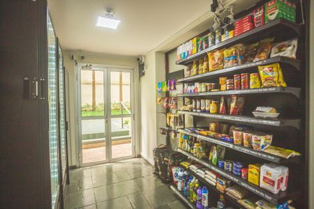 Apartamento à venda com 137m², 3 quartos e 2 vagas Apartamento à venda com 137m², 3 quartos e 2 vagasÁrea comum - Mini Mercado